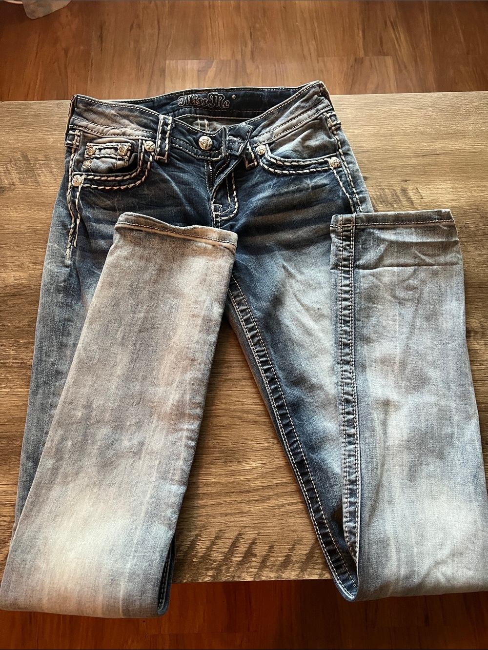 Miss Me Women's Faded Blue Skinny Jeans with Contrast Stitching